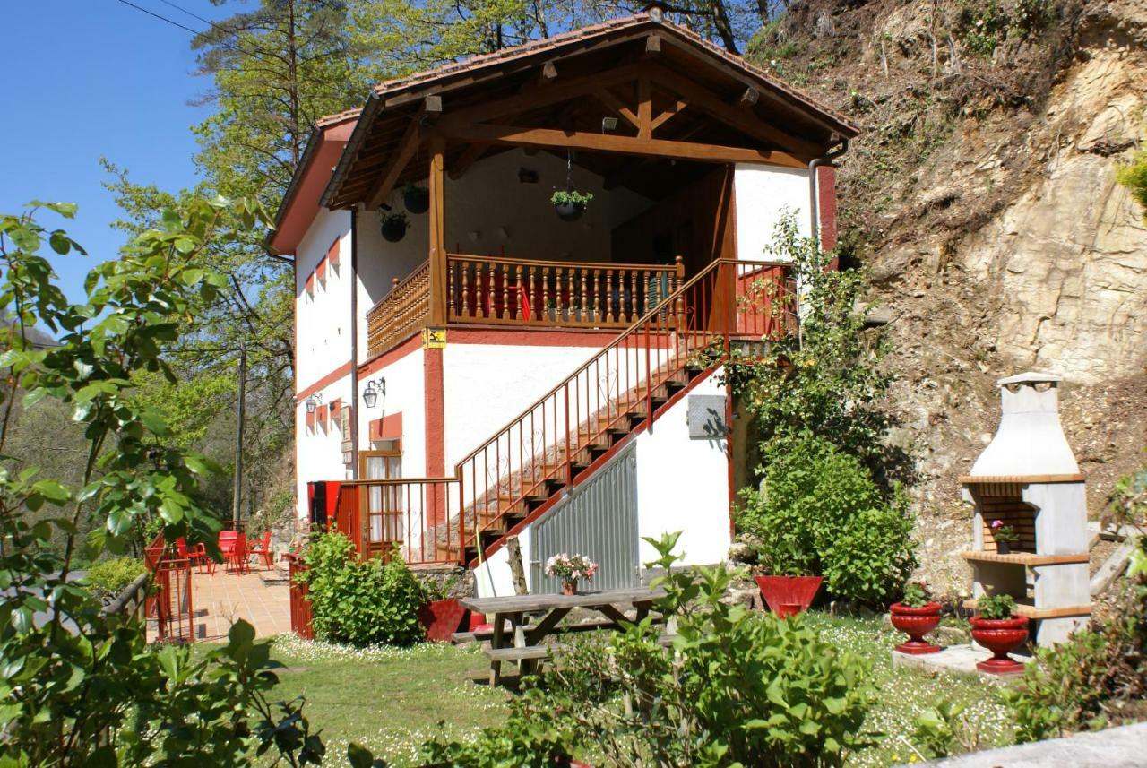 Casa Rural Priena كوفاذونغا المظهر الخارجي الصورة